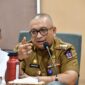 Pj Wali Kota Padang Andree Algamar bertemu dengan perwakilan operator empat koridor Bus Trans Padang, di Balai Kota Aie Pacah, Senin (6/1/2025). (Foto: Prokopim Padang)