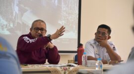 Pj Wali Kota Padang Andree Algamar membuka Rapat P3DN di Ruangan Rapat Kantor Bappeda, Rabu (22/1/2025). (Foto: Prokopim Padang)