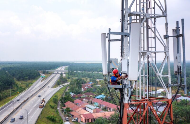 Axiata Group Berhad (Axiata) dan Sinar Mas (Sinar Mas) melakukan penandatanganan dua nota Kesepahaman untuk menjajaki dan meningkatkan berbagai kolaborasi strategis. (Foto: Ist)