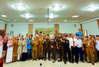 Kejari Padang menggelar Program Binmatkum 2025 di Kecamatan Lubuk Begalung, Senin (20/1/2025). (Foto: Ist)