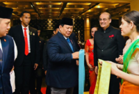 Kedatangan Presiden RI, Prabowo Subianto di New Delhi, India, Kamis malam (23/1/2025) disambut antusias oleh para mahasiswa Indonesia di India. (Foto: BPMI Setpres/Laily Rachev)