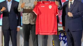 Patrick Kluivert secara resmi diperkenalkan sebagai pelatih baru Timnas Indonesia, Minggu (12/1/2025) sore WIB. (Foto: IG @pssi)