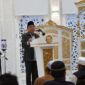 Wawako Padang, Maigus Nasir dalam kegiatan Subuh Mubarakah di Masjid Al Hijrah Padang Area, Jalan Sisingamangaraja, Minggu (23/2/2025). (Foto: Diskominfo Padang)