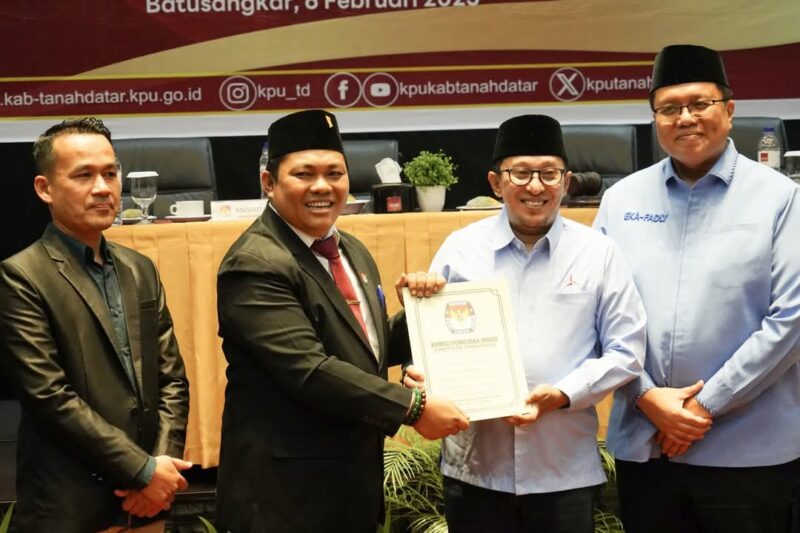 KPU Tanah Datar menggelar Rapat Pleno Terbuka Penetapan Bupati dan Wakil Bupati Tanah Datar terpilih, Kamis (6/2/2025). (Foto: Prokopim Padang)
