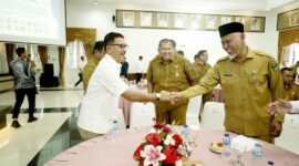 Bupati Solok Selatan, H. Khairunas, menghadiri Entry Meeting. (Foto: Pemkab Solsel)