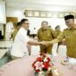 Bupati Solok Selatan, H. Khairunas, menghadiri Entry Meeting. (Foto: Pemkab Solsel)