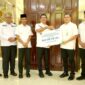 Bupati Solsel Khairunas saat audiensi dengan BPJS Ketenagakerjaan Cabang Solok di ruang kerja bupati, Rabu (12/2/2025). (Foto: Pemkab Solsel)
