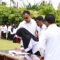 Pj Wali Kota Pariaman Roberia melantik Pegawai Pemerintah dengan Perjanjian Kerja (PPPK) pada Rabu (19/2/2025). (Foto: Diskominfo Pariaman)