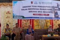 Kepala DP3AP2KB Padang Eri Sendjaya memberikan sambutan saat kegiatan orientasi TPK di Gedung Balai Basuo, Kecamatan Lubuk Begalung. (Foto: Diskominfo Padang)