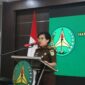 Kajati Sumbar Yuni Daru Winarsih memberikan sambutan pada acara silaturahmi IAD Sumbar di Aula Kejaksaan Tinggi Sumbar, Selasa (25/2/2025). (Foto: Diskominfo Padang)