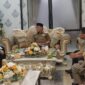 Wawako Padang Maigus Nasir menerima kunjungan Konselor Kedutaan Besar RRT untuk Indonesia, Mr. Zhen Wang Da di Kediaman Resmi Wali Kota Padang, Selasa (25/2/2025). (Foto: Diskominfo Padang)