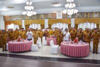 Pj Wali Kota Padang Andree Algamar menghadiri Entry Meeting Evaluasi Perencanaan dan Penganggaran Tahun Anggaran 2025, yang dilaksanakan oleh BPKP Sumbar, di Auditorium Gubernur Sumbar, Senin (10/2/2025). (Foto Prokopim Padang)