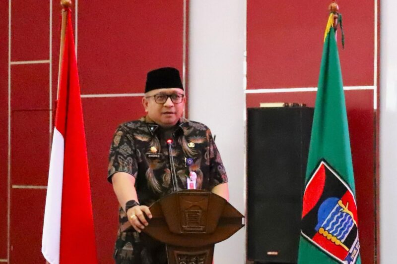 Sekda Padang, Andree Algamar, membuka kegiatan Business Matching 