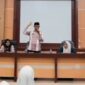 Camat Lubeg Andi Amir memberikan sambutan saat rapat pembahasan program kerja HIMPAUDI Kecamatan Lubeg di Aula Kantor Camat Lubeg, Jumat (7/2/2025). (Foto: Ist)