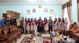 Ketua DPRD Sumbar, Muhidi, saat melakukan kunjungan kerja ke RSUD M. Natsir pada Jumat (24/1/2025). (Foto: DPRD Sumbar)
