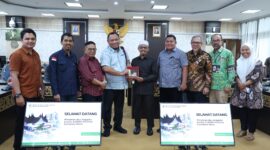 DPRD Sumbar menyambut kunjungan kerja pimpinan dan anggota Komisi A DPRD Sumut pada Kamis (30/1/2025). (Foto: DPRD Sumbar)