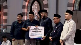 Sebanyak 130 Masjid se-Kota Padang akan memiliki koneksi internet melalui jaringan wifi yang dapat dinikmati secara gratis. (Foto: FB Diskominfo Padang)