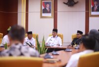 Wali Kota Solok, Dr. H. Ramadhani Kirana Putra bersama Wakil Wali Kota, H. Suryadi Nurdal, menerima kunjungan Tim Audit BPK RI Perwakilan Provinsi Sumbar. (Foto: Prokopim Kota Solok)