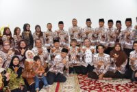 Wakil Wali Kota Padang Maigus Nasir menggelar acara buka puasa bersama dengan Pengurus Kwarda 03 Gerakan Pramuka Sumbar di kediaman resmi Wakil Wali Kota, Senin (10/3/2025). (Foto: Prokopim Padang)