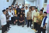 Wali Kota Padang Fadly Amran menghadiri acara buka puasa bersama KMDT, di Gedung Pertemuan BPOM Pelkes Sumbar, Jumat (7/3/2025). (Foto: Prokopim Padang)
