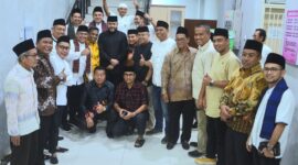 Wali Kota Padang Fadly Amran menghadiri acara buka puasa bersama KMDT, di Gedung Pertemuan BPOM Pelkes Sumbar, Jumat (7/3/2025). (Foto: Prokopim Padang)