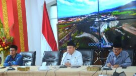 Wakil Wali Kota Padang Maigus Nasir memimpin rapat teknis persiapan kegiatan di Kediaman Resmi Wali Kota, Jumat (14/3/2025). (Foto: Prokopim Padang)