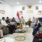 Wali Kota Padang, Fadly Amran melakukan kunjungan perdana ke MPP Padang, Jumat (14/3/2025). (Foto: Prokopim Padang)
