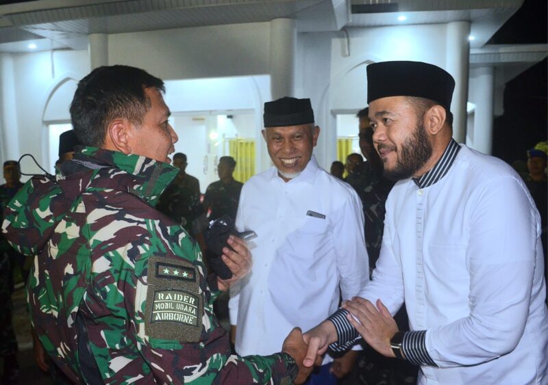 Wali Kota Padang Fadly Amran menyambut hangat kedatangan Pangkogabwilhan I. (Foto: Prokopim Padang)
