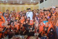 Wali Kota Padang Fadly Amran mengundang pimpinan ormas dan OKP se-Kota Padang buka puasa bersama di Palanta rumah dinas Wali Kota Padang, Sabtu (29/3/2025). (Foto: Prokopim Padang)