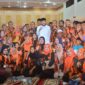 Wali Kota Padang Fadly Amran mengundang pimpinan ormas dan OKP se-Kota Padang buka puasa bersama di Palanta rumah dinas Wali Kota Padang, Sabtu (29/3/2025). (Foto: Prokopim Padang)