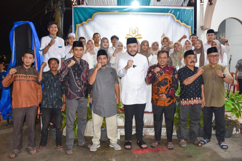 Wali Kota Padang, Fadly Amran menutup MTQ ke-XIV tingkat Kota Padang yang diselenggarakan oleh Gemma Kurba, Sabtu (22/3/2025). (Foto: Prokopim Padang)