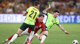 Timnas Indonesia menelan pil pahit di markas Australia. Jay Idzes cs menyerah dengan skor mencolok 1-5. (Foto: Getty Images/Mark Metcalfe)