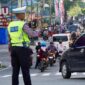 Pelaksanaan uji coba rekayasa lalu lintas Sistem Satu Arah (SSA) di sejumlah ruas jalan Kota Padang Panjang, Rabu (9/4/2025). (Foto: Diskominfo Padang Panjang)