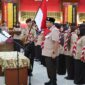 Ketua Kwarda 03 Gerakan Pramuka Sumbar, Audy Joinaldi melantik pengurus Mabicab dan Kwarcab 0316 Gerakan Pramuka Kota Pariaman untuk masa bakti 2025–2030, di Aula Balaikota Pariaman, Jumat (18/4/2025). (Foto: Diskominfo Pariaman)