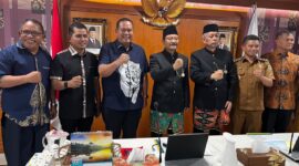 Wali Kota Pariaman Yota Balad menemui Menteri Sosial RI Saifullah Yusuf di Jakarta untuk mengusulkan program Sekolah Rakyat. (Foto: Diskominfo Pariaman)