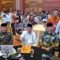 Gubernur Sumbar Mahyeldi Ansharullah bersama Ketua Umum DPP Gebu Minang, Dr. H. Osman Sapta Odang menghadiri pengukuhan pengurus DPD Gebu Minang Sumatera Selatan periode 2024–2029 di Ballroom Hotel Aryaduta Palembang, Kamis malam (17/4/2025). (Foto: ADPSB)