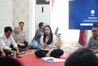 Bupati Dharmasraya Annisa Suci Ramadhani menggelar pertemuan dengan 48 Wali Nagari di Dharmasraya, Minggu (27/4/2025). (Foto: Pemkab Dharmasraya)