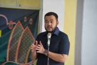 Wali Kota Padang Fadly Amran menegaskan komitmen terhadap transparansi dalam penanganan kasus dugaan perselingkuhan Camat Padang Selatan. (Foto: Prokopim Padang)
