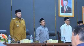 Wali Kota Padang Fadly Amran dalam Rapat Paripurna DPRD Kota Padang, Senin (14/4/2025). (Foto: Prokopim Padang)