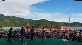 Pantai Carocok kembali menjadi primadona wisata saat Lebaran 2025. (Foto: Pemkab Pessel)