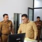 Wali Kota Padang Panjang Hendri Arnis melakukan sidak sejumlah instansi di hari pertama masuk kerja usai libur Lebaran, Selasa (8/4/2025). (Foto: Diskominfo Padang Panjang)
