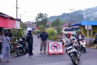 Hari kedua uji coba sistem satu arah di sejumlah ruas jalan di Kota Padang Panjang berjalan lancar dan tertib, Kamis (10/4/2025). (Foto: Diskominfo Padang Panjang)