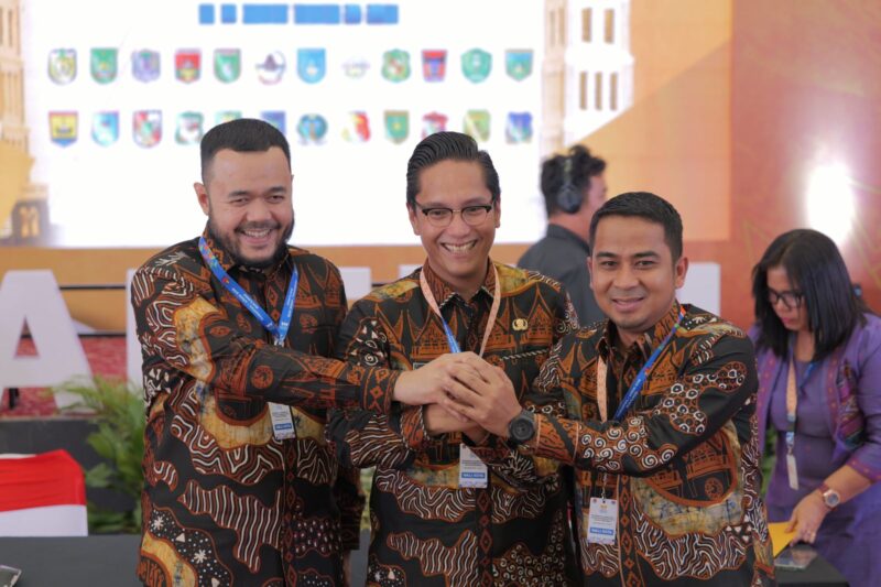 Wali Kota Padang, Fadly Amran menghadiri Muskomwil Apeksi di Bukittinggi Selasa (29/4/2025). (Foto: Prokopim Padang)