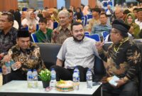 Wali Kota Padang Fadly Amran menghadiri Halal Bihalal PKDP Kota Padang di Gedung Bagindo Aziz Chan Youth Center, Sabtu malam (17/5/2025). (Foto: Prokopim Padang)
