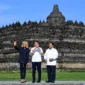 Presiden Republik Prancis Emmanuel Macron menyampaikan kekagumannya terhadap Candi Borobudur saat melakukan kunjungan ke situs warisan budaya dunia tersebut bersama Presiden RI Prabowo Subianto, di Kabupaten Magelang, Jawa Tengah, Kamis (29/5/2025). (Foto: BPMI Setpres)