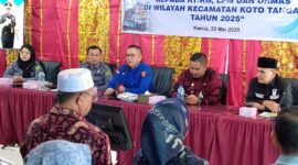 Pemko Padang berkolaborasi dengan Kejari Padang menggelar sosialisasi penerangan hukum di aula Kantor Camat Koto Tangah, Kamis (22/5/2025). 