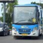 Pemko Padang memberikan tarif khusus Rp2 untuk pelajar yang naik Trans Padang di Hari Pendidikan Nasional. (Foto: FB Diskominfo Padang)