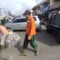 Petugas kebersihan Padang Panjang mengikuti ujian CASN PPPK, warga diminta agar menunda buang sampah demi kelancaran pelayanan. (Foto: Kominfo Padang Panjang)