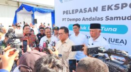 Menteri Perdagangan Budi Santoso saat diwawancari wartawan. (Foto: Karantina Sumbar)