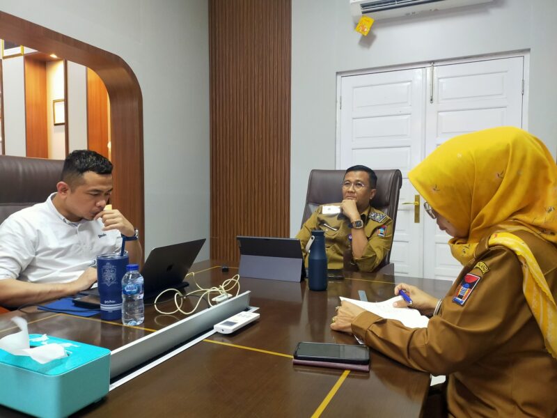 Pemko Padang akan mulai membagikan secara simbolis Kartu Padang Juara, Rabu (21/5/2025) di Gedung Youth Center. (Foto: Diskominfo Padang)
